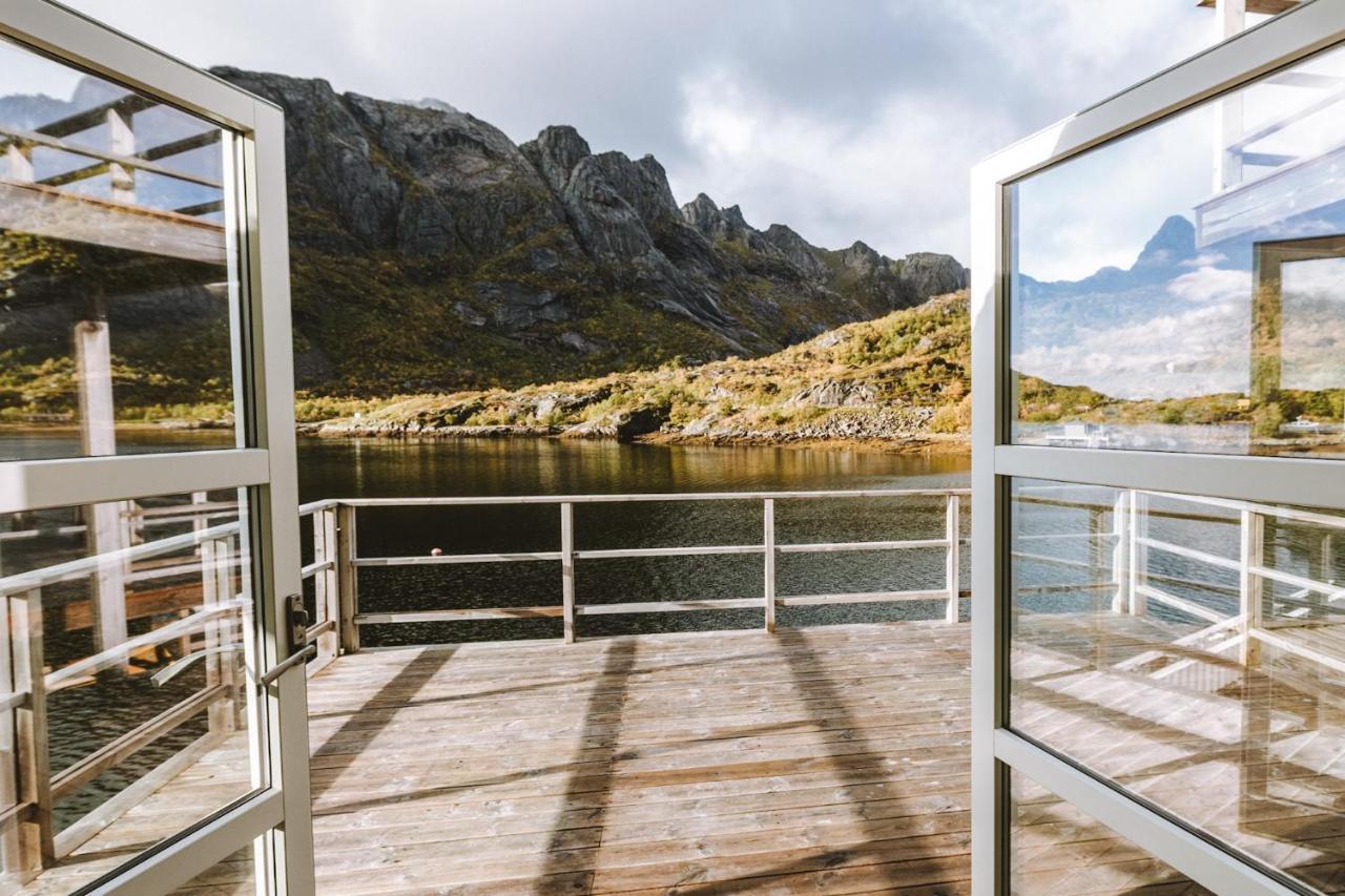 Lofoten Aparthotel 3*